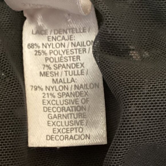 Victoria's Secret 2-Piece Demi Lace Bra & Panty Set Sz M Red & Black 286i - Picture 10 of 10